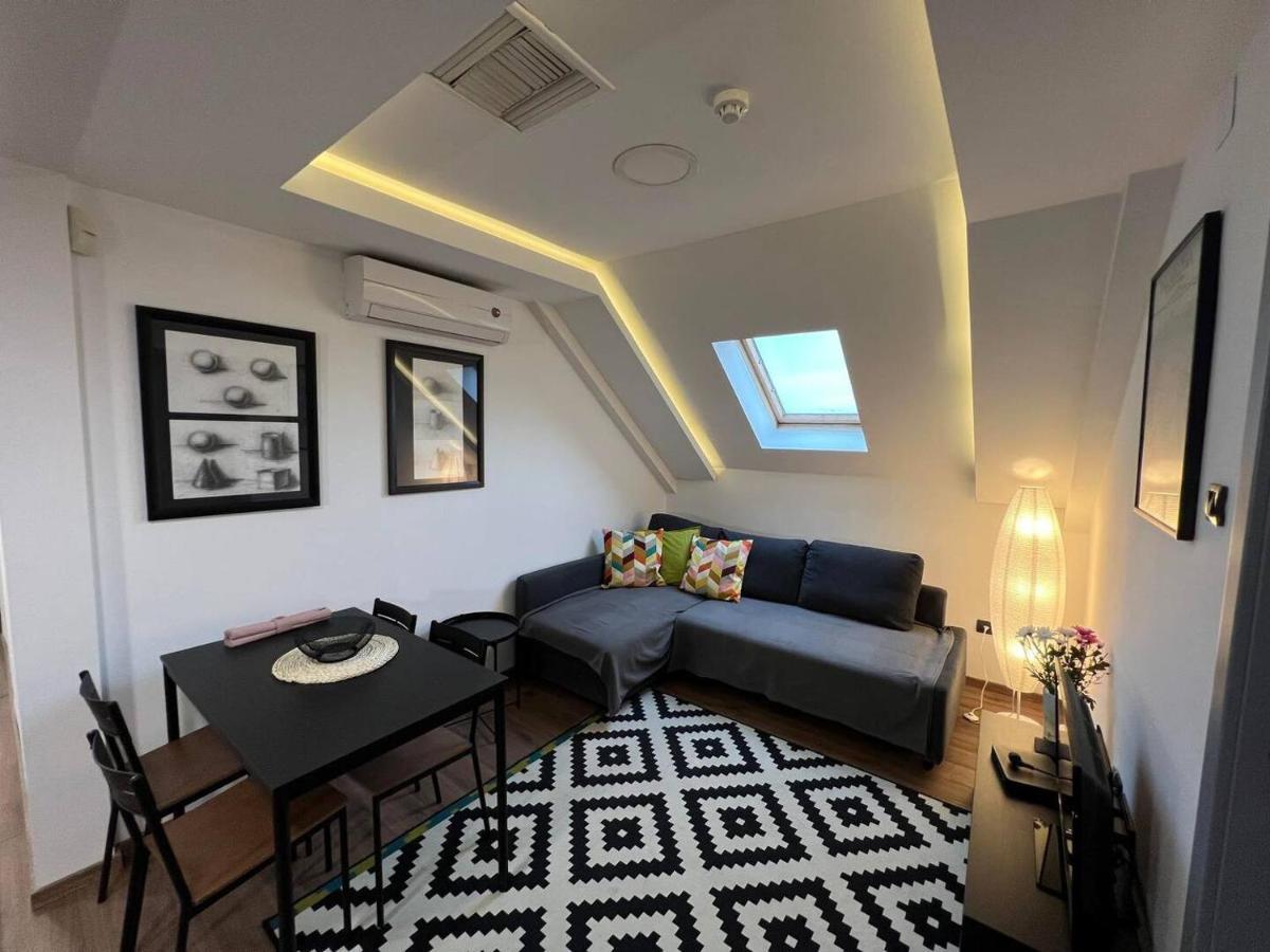 Main Square Apartment Белград Екстериор снимка